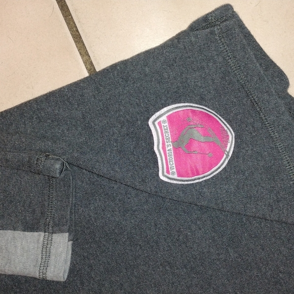 Victoria's Secret Long Sleeve Fleece Tunic/ PJ Top EUC Size Large - Picture 7 of 9